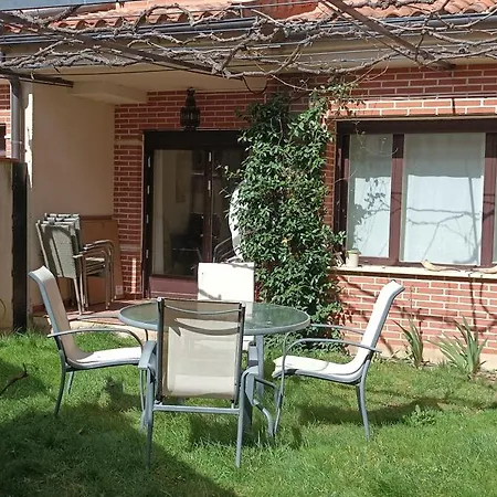 La Casa Del Rosal Holiday home
